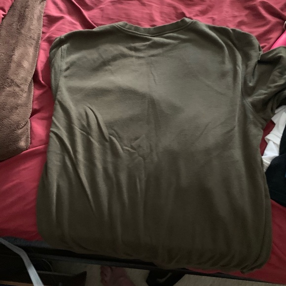 H&M Olive sz Medium Long Sleeve Crewneck Shirt - Picture 4 of 4